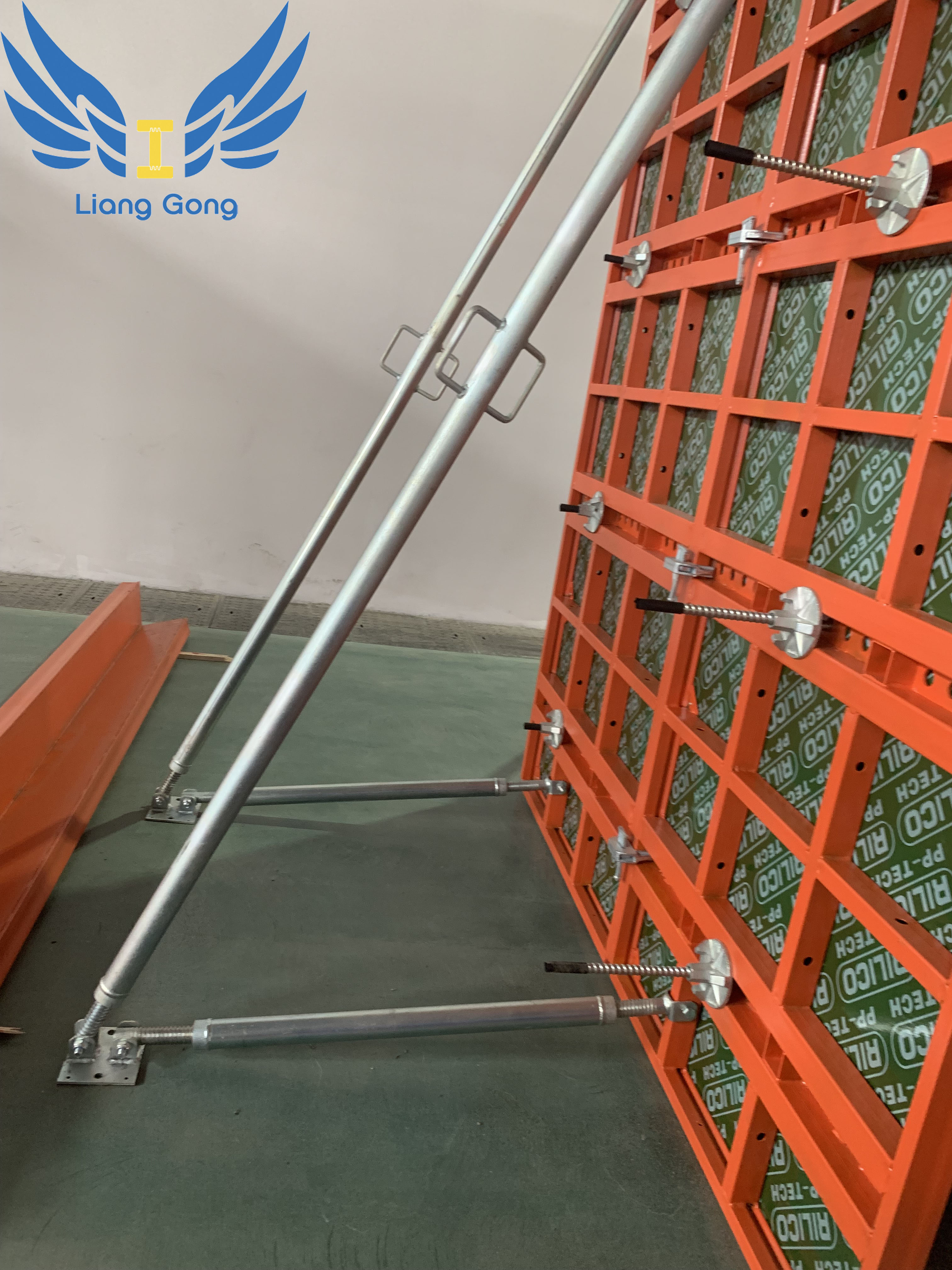 Chine LIANGONG Coffrage à ossature en acier personnalisé de haute qualité en béton modulaire pour mur et colonne