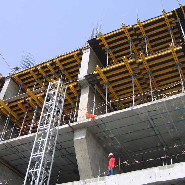 Système de coffrage de table de poutre en bois H20 personnalisé économique de la Chine pour la construction de dalles en béton de plans d'étage complexes 